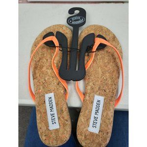 New steve madden flip flops. Size 5M. Orange color